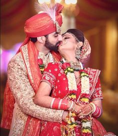 Dulha Pose, New Dulhan Pose, Iloveyou Quotes, Club Couple, Bride Groom Photoshoot