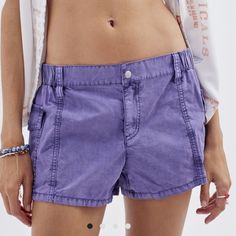 Size 8 Nwt Relaxed Fit Shorts For Weekend Summer, Relaxed Fit Shorts For Weekend In Summer, Weekend Bottoms With Pockets In Short Length, Casual Bottoms With Pockets For Weekend, Summer Mid-rise Shorts With Elastic Waistband, Relaxed Fit Shorts For Weekend Spring, Relaxed Fit Shorts For Weekend In Spring, Spring Mid-rise Shorts With Elastic Waistband, Purple Relaxed Fit Shorts For Summer