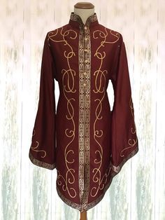 Elven Tunic, Edna Mode, Au Ideas, Ren Fair, Cotton Tunic, Male Character, Gold Embroidery, Forest Fairy, Clothing Inspiration