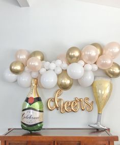 Gold Balloon Garland, Champagne Balloons, Bach Party Ideas, Wedding Shower Decorations, Engagement Party Ideas, Large Balloons, Bridal Shower Welcome Sign, Bachelorette Ideas, Bachelorette Party Decorations