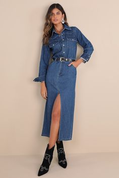 Denim Midi Dress Outfit, Button Up Dress Outfit, Dress With Black Boots, Denim Dress Fall, Palette Wardrobe, Long Denim Dress, Denim Button Up Dress, Tops Online Shopping, Midi Dress With Pockets