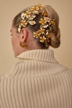 Add a luxurious touch to your hair with our Eden Flora Clip Set of Three. Plated in 14 karat gold, these floral clips can be mixed and matched with our Serena Leaf Clips for an editorial look. Elevate your style with these elegant and versatile pieces. Made in NYC. Editorial Look, Rose Gold Hair Accessories, Black Tie Optional, Glam Boho, Halo Headband, Floral Accessories Hair, Headband Jewelry, Cocktail Jewelry, Vintage Fans