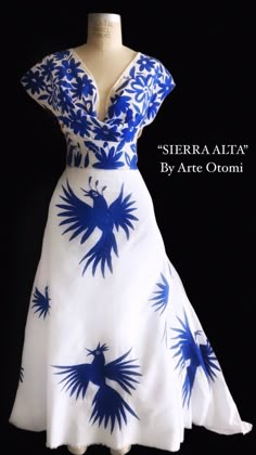 Otomi Wedding Dress, Elegant Mexican Dress, Talavera Dress, Wedding Dresses Mexican Style, Mexico Independence Day Outfit, 16 De Septiembre Outfit Ideas, Mexican Inspired Wedding Dress, Mexican Wedding Dress Embroidered, Otomi Dress