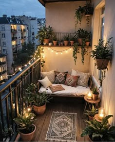 Small Balcony Design Cozy, Small Balcony Decoration, Cozy Balcony Decor, Boho Balcony Ideas Apartment, Small Balcony Decor Cozy, Very Small Balcony Decor, Small Balcony Cozy, Dreamy Balcony, Cozy Balcony Ideas Apartments