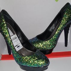 Green Multi Glitter Never Worn Sequined High Heels In Synthetic Material, Holiday Sequined Heels With Round Toe, Holiday Sequined Round Toe Heels, Glitter Accents High Heels In Synthetic Material, Synthetic High Heels With Glitter Accents, Formal Synthetic Heels With Sequins, Formal Synthetic Sequined Heels, Formal Sequin Synthetic Heels, Glitter Heels With Round Toe In Synthetic