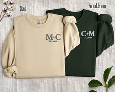 Celebrate your special connection with our Custom Embroidered Couple Initial & Date Sweatshirt! This cozy, personalized sweatshirt features you and your partner's initials alongside a meaningful date in elegant Roman numerals. Perfect for commemorating anniversaries, engagements, weddings, or Valentine's Day, it's a thoughtful gift that celebrates your unique love story. 🌟 Features: ▸Personalized Design: Embroidered with both of your initials and a special date in classic Roman numerals ▸High-Q Embroidered Initials, Personalized Couple Gifts, 1st Anniversary Gifts, 1st Anniversary, Personalized Couple, Roman Numeral, Couple Outfits, Personalized Wedding Gifts, Limassol