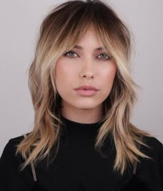 Banged Hairstyles, Korean Fringe, Trendy Haircuts With Bangs, Edgy Blonde Hair, Edgy Bangs, Hair Adviser, Layered Haircuts For Medium Hair, Asian Short Hair, Long Bangs