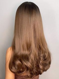 Hair Stylies, روتين العناية بالبشرة, Hair Stylist Life, Long Wavy Hair, Hair Inspiration Color