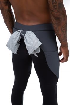 These simple and classic yet durable men’s compression pants are a must-have for every fitness enthusiast. Whether you’re grabbing coffee or about to complete your next triathlon, these men’s running tights are perfect for your everyday life. Why bulls love our meggings: Soft crotch cup conceals your VPL (visible 🍆line); brave souls can take it off to bare it all Inner drawstring keeps your leggings snug; higher back rise avoids any "crack-ccidents" Open pocket for your phone, zipper pocket for Compression Pants, Brave Soul, Running Tights, Compression Leggings, Take It Off, Triathlon, Everyday Life, Brave, Black Gray