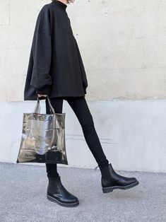 Looks Street Style, All Black Outfit, Mode Inspo, Womens Fashion Trends, Outfits Casuales, Beautiful Outfits, Aesthetic Clothes, Fashion Inspo Outfits, Casual Style