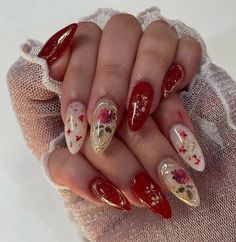 Floral Nail Inspiration, Douyin Flower Nails, Red Douyin Nails, Red Floral Nails, Douyin Style, Douyin Nails, Her Nails