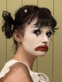 Teknik Makeup, Pierrot Clown, 얼굴 드로잉, 얼굴 그리기, Cute Clown, Halloween Makeup Inspiration, Clown Faces