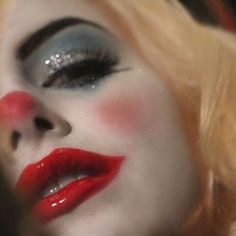 Jester Core, Gotham Series, Clown Core, Gotham City Sirens, Harleen Quinzel, Clown Makeup, Grunge Goth, Horror Story, Gotham City