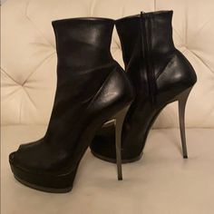 Authentic Gucci “Nappa Stretch” Nero Colored Peep Toe Bootie. Worn Just A Few Times And In Excellent Condition. Comes With Box And Dust Bags. Also Includes Replacement Tips For Heels. 4” Heel With 1” Platform Gucci Platform Heels With Round Toe, Gucci Platform Heels For Party, Gucci Platform Heels For Evening, Gucci Formal Platform Heels, Luxury Open Toe Formal Boots, Gucci Black Heels With Sculpted Heel, Black Gucci Heels With Sculpted Heel, Modern Gucci Heels With Round Toe, Gucci High Heel Boots For Formal Occasions