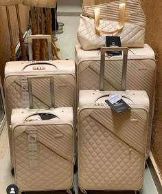 Luggage Sets For Women Classy, Trolley Bags Travel Women, Cute Luggage For Women, Luggage Sets For Women, Disney Suitcase, Luxury Luggage Sets, Wedding Luggage, Travel Packing Essentials