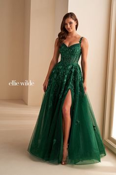 Prom Dress Colors, Ellie Wilde Prom Dresses, V Shape Cut, Green Prom, Ellie Wilde, Prom Dress Ideas, Prom Inspo, Prom Dress Stores, Prom Dress Styles