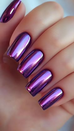 Shine at homecoming with Metallic Purple nails! This striking color adds a futuristic and bold touch to your look. Click the pin and follow us for more dazzling nail design ideas! #MetallicPurple #HomecomingNails #NailArt #BoldNails #FuturisticNails Purple Metallic Nails, Metallic Purple Nails, Purple Chrome Nails Design, Purple Gold Nails, Homecoming Inspo, Purple Chrome Nails, Chrome Nail Designs