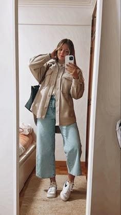 Outfits Uni, Jean Beige, Office Casual Outfit, Ideas De Outfits, Ootd Inspo, Inspo Outfit, Hippie Outfits, College Outfits