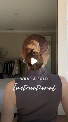 Nichole Ciotti on Instagram: "Breaking down how to do my recent claw clip bun 💁‍♀️

#hair #hairtutorial #updo #hairstyles" Claw Clip Bun, Quick Buns, Clip Bun, Hairstyle And Color, Hairstyles Instagram, Buns Braids, Hair Tricks, Easy Updo, Longer Hair