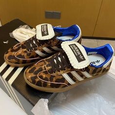 It Comes With The Original Packaging, No Wear And Tear, And Is 100% Authentic. Adidas Shoes Women Leopard, Adidas Cheetah Shoes, Chunky Adidas, Mexico Shoes, Leopard Adidas, Adidas Leopard, Street Wear Shoes, Cute Converse Shoes, Adidas Brown