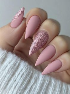 Playful and Festive Pink Christmas Nails: Top Trends for the 2024 Holiday Season Birthday Nails Pink Almond, Nude January Nails, New Years Nails Pink, Pink Winter Nail Designs, Pink Nail Designs Almond Shape, Winter Almond Nails Ideas, Pink New Years Nails, Almond Valentines Nails, Winter Pink Nails