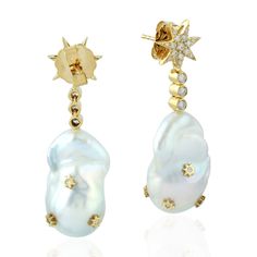 Exquisitely crafted, these handmade dangle earrings feature lustrous pearls and dazzling diamonds set in 18K yellow gold. Each piece embodies elegance and sophistication, merging traditional Chinese craftsmanship with contemporary design. Adorn yourself with these captivating earrings to add a touch of luxury and allure to any ensemble. This Earrings is handmade in 18k Yellow Gold : 4. 976 grams , and Diamond : 0. 81 cts, Pearl Chiness : 72. 78 cts (OPS-16796)  This jewelry is made by hand featu Handmade Dangle Earrings, September Birthstone Jewelry, Earrings Handmade Dangle, August Birthstone Jewelry, July Birthstone Jewelry, Diamond Earring, Pearl Jewellery Earrings, Jewelry Ring Box, Men's Jewelry Rings