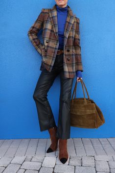 Kitch Style, Casual Chic Wardrobe, Atlantic Pacific Blair Eadie, Blazer Ideas, Blair Eadie, Winter Street Style, Atlantic Pacific, Blogger Street Style, New York Street Style