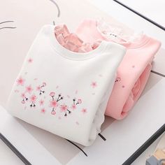 Pretty Sakura Flowers Hoodie PN4645 ●Size: Length 63 cm,bust 114 cm,shoulder 56 cm,sleeve 46 cm. ●Material:cotton ●About Shipping: We attach great importance to the orders of each customer and parcel delivery. 1.Processing time: 2-3 business days. 2.Shipping time: 10-15 business days to US, please allow 3-4 weeks shipping to other country.(Shipping times can be affected by variable customs clearance times or public holidays.) Cute Long Sleeve Fleece Tops, White Long Sleeve Sweatshirt For Winter, Cute White Long Sleeve Sweatshirt, Cute Winter Tops With Ribbed Cuffs, White Long Sleeve Sweatshirt For Spring, Cute Hooded Cotton Sweater, Cute Long Sleeve Spring Sweater, Spring Long Sleeve Fleece Hoodie, White Spring Sweater With Ribbed Cuffs