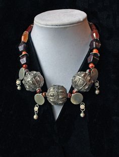 Vintage Ceremonial Jewelry With Polished Beads, Vintage Ceremonial Beaded Jewelry, Handmade Byzantine Ceremonial Necklace, Ceremonial Historical Pendant Jewelry, Traditional Ceremonial Hand-strung Beaded Necklaces, Antique Signs, Carnelian Stone, Silver Bells, Yemen