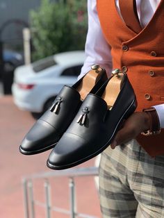 Tassels Classic Shoes Matte Black | VICLAN Official Shoes, Tassel Shoes, Men Shoes Formal, Shoe Designs, Bespoke Shoes, Best Shoes For Men, Loafers Online, Shoes Classic, Mens Fashion Classy