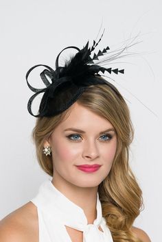 "\"Arianna\" Black Fascinator This season, sophisticated fascinators stole the show on the runways. Fascinators can be a little intimidating. But this cute little fascinator will help you overcome that fear. It perfectly lands the look, thanks to its mesh sinamay, frilly feathers, and loopy mesh ribbons. No matter the occasion, you will fit in with the fascinator craze with this simple yet stylish head-piece. Add Men's Matching Bow Tie: Don't you dare get caught mismatching your sweetie's favori Clips Hairstyles, Royal Blue Fascinator, Grey Fascinator, Derby Attire, Women Looks, Blue Fascinator, Kentucky Derby Fascinator, Pretty Hats, Bridal Fascinator