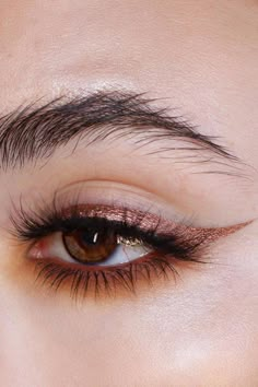 Extreme Make-up, Metallic Eyeliner, Party Makeup Looks, Smink Inspiration, Beauty Make-up