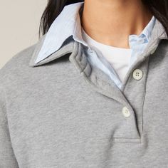 Find MIU MIU Cotton Fleece Polo Shirt on Editorialist. Boxy fit Classic collar Front button closure Long sleeves with ribbed knit cuffs Printed logo Ribbed knit hem Cotton Fleece, Knit Cuff, Grey Cotton, Sporty Style, Print Logo, Miu Miu, Ribbed Knit, Polo Shirt, Top Brands