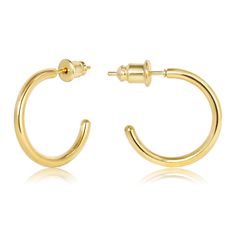 PRICES MAY VARY. ♥Lightweight Small Gold Hoop Earrings♥ Minimalism style open gold hoops. These earrings don't tug at earlobes. They're as light as a feather and it feels like you're wearing nothing. Again, these set of mini gold hoop earrings are unwearable. ♥Small Gold Hoops Sizes♥ 15mm(0.59 in) Huggie hoop earrings. Thickness is 2mm. Mini size is perfect for huggie hoop earrings. Suitable for first hole, second hole, third hole. ♥No Color Fading and Hypoallergenic Material♥ Made of 14K gold p Gif Ideas, Gold Hoop Earring, Small Gold Hoop Earrings, Minimalism Style, Small Gold Hoops, Tiny Hoop Earrings, Chunky Hoop Earrings, Mini Gold, Birthday Wish List