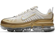 Nike Air Vapormax 360 'White Metallic Gold' White/Black/Reflect Silver/Metallic Gold CK9671-101 Vapormax 360, Jordan 11 Women, Vapour Max Nike, Air Jordans Women, Air Max 2090, Nike Sacai, Low Air Jordan 1, Womens Air Jordans, Jordans Women