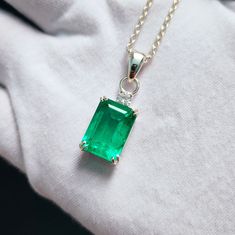 Stone : lab grown emerald Stone shape : Octagon Stone color : green Stone size : 14x10 mm Side stone: non Chain claps type : Springring Metal Plating : Silver, ( if you want Rose gold or Yellow Gold Plating message me) Chain A type : Wheat Chain (2 mm) Chain B type : Rolo chain (2.5 mm) Chain C type : Cable Chain (2.4 mm) Chain D Figure Eight : (3 mm) Chain E Figaro : (3 mm) Chain length : 16 Inch, 18 Inch, 20 inch, 22 inch If You Have Any Questions, Please Feel Free Contact Us through Etsy Message Service  If you want to make jewelry of some other design or other types please contact us  => Payment Policy We accept payment through PayPal. All payments must be made within 4 days of purchase. For shipping charges and combine shipping charges please see Shipping & Payments tab above. Please Octagon Emerald Jewelry In White Gold, Octagon Shaped Emerald Jewelry In White Gold, Fine Jewelry Emerald Rectangular Pendant, Fine Jewelry Emerald In Octagon Shape, Fine Jewelry Octagon Emerald, Silver Sterling Silver Emerald-cut Emerald Necklace, Green Octagon Diamond Jewelry, Octagonal Green Gemstone Jewelry, Silver Emerald Cut Gemstone Necklace