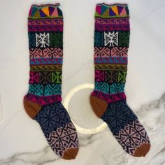 Multicolor Peruvian Andean Socks for the winter. They are simply gorgeous, colorful, and vibrant! If you have any questions or concerns, please don't hesitate to reach out.  Thank You! Cabin Closet, Handmade Socks, Colorful Socks, Alpaca Wool, Casual Socks, Socks And Hosiery, Knit Socks, Hosiery, Alpaca