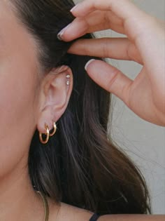 Ears Piercing Hoop, Cheap Tiny Hoop Piercings, Earrings Single Persing, 3 Earrings Piercing In A Row Minimalist, Cheap Minimalist Hoop Piercings, Cheap Small Hoop Piercings For Pierced Ears, Hoops All The Way Up Ear, Affordable Minimalist Hoop Cartilage Earrings, 3 Hole Ear Piercing Earrings Minimalist