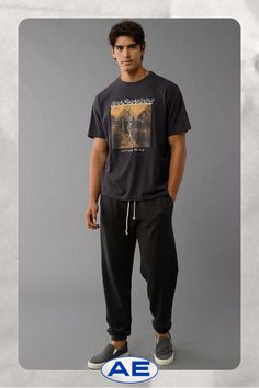 Super soft jersey cotton/Crew neck/Skeleton graphics/Straight hem/This shirt is Real Good: Made with the planet in mind & a promise to continue to do better. White Jeans Men, Athletic Fit Jeans, Dream Jeans, Medium Wash Jeans, Jean Trends, Loose Jeans, Light Wash Jeans, Graphic Tops, Shoes With Jeans