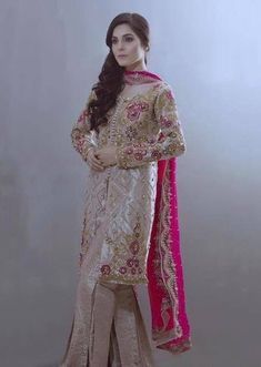 Jamawar Gharara, Gharara Pakistani, Pakistani Gharara, Gharara Dress, Sharara Suit Designs, Manpreet Kaur, Chiffon Suit, Eid Dress, Pakistani Traditional