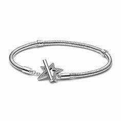 Our Pandora Moments Asymmetric Star T-bar Snake Chain Bracelet puts starry magic at the center of your styling. This celestial-inspired design features an asymmetric star T-bar clasp in polished sterling silver, carefully detailed by hand with rows of clear cubic zirconia pavé and a cut-out star in the center and featuring the engraved message "Make a wish." Inspired by the sparkle of the night sky, gift this special charm holder to a loved one as a reminder that organic, asymmetrical imperfecti Pandora Bracelet Stargirl, Pandora Stargirl Bracelet, Stargirl Bracelet, Sky Gift, Pandora Star, Charms Pandora, Bracelet Pandora, Charm Holder, Snake Chain Bracelets