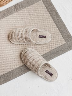 ✓ Linen Slippers ✓ Cozy & Comfy ✓ Indoor Slippers Slip into these cozy slippers and make the home being time even black more pleasant. Made from natural fabrics, among which includes natural linen blend and leather which ensures quality and comfort. Made in a beige color. The leather sole ensures that the slippers are non-slip while the interior linen fabric makes it warm but breathable. These are the perfect indoor slippers, cozy upper part, lightweight insole with cushioning, designed to f Comfortable Indoor Slippers With Textured Sole, Closed Toe Indoor Slippers With Textured Sole, Cozy Beige Slip-on Slippers, Comfy Cream Slippers With Cushioned Footbed, Spring Comfortable Slippers With Soft Sole, Comfy Cream Indoor Slippers, Cream Comfy Indoor Slippers, Beige Cushioned Slippers For Indoor Use, Comfortable Beige Indoor Slippers