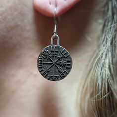 Vegvisir bronze earrings Embrace the mystique of ancient Norse mythology with our Vegvisir Earrings, inspired by the legendary Viking compass. Crafted with meticulous attention to detail, these earrings capture the essence of Norse symbolism and pagan tradition.The Vegvisir, also known as the Viking compass, is a powerful symbol of guidance and protection. Believed to lead travelers safely through rough seas and unknown lands, it embodies the spirit of adventure and exploration.Made from solid b Vegvisir Symbol, Viking Accessories, Greek Mythology Jewelry, Nordic Jewelry, Mythology Jewelry, Ancient Runes, Mjolnir Pendant, Norse Jewelry, Paracord Beads