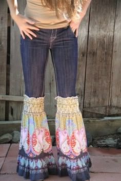 Bohemian Jeans, Art Inspiration Ideas, Boho Jeans, Diy Jeans, Repurposed Clothing, Estilo Hippie, Gilet Long