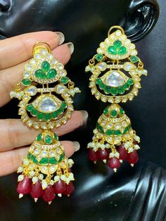 Polki Jhumka/Polki Kundan Jhumki/Jhumka/Bollywood Earrings/High Quality Earring/ Indian Jewelry/Pakistani Jewelry/Punjabi Jewelry New design premium brass quality, antique gold polish 100% Handmade Packed in a nice Box with cotton lining, Best for gifting to loved ones.. A personal note for your loved ones can be added. *Since this is 100% Handmade jewelry. So Color, shades, texture displayed may slightly vary from the actual product due to digital image limitations. We request you to consider t Bollywood Earrings, Kundan Jhumka, Punjabi Jewelry, Earring Indian, Jewelry Pakistani, Earrings Indian, Pakistani Jewelry, Gold Polish, Color Shades