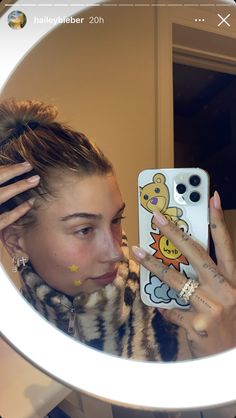 Paznokcie Hello Kitty, Hayley Bieber, Hailey Rhode Baldwin, Kutek Disney, Unghie Sfumate, Pimple Patches, Nagel Tips, Makijaż Smokey Eye, Almond Nails Designs