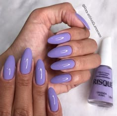 Esmalte roxo: 54 tons para encher suas unhas de cor [TENDÊNCIA] Nail Paint Shades, Purple Nail Polish, Nails Desing, Girls Nails, Gel Nail Designs, Nail Paint, Best Acrylic Nails, Gorgeous Nails