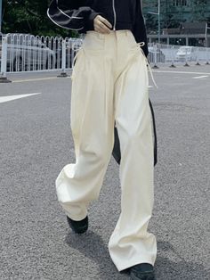 ⚡️Free Shipping 2023 Lace Up Baggy Pleat Tailored Pants Beige S under $48.00 in Pants at AnotherChill.com Online. Style: Casual/Street/Y2K/Workwear/Sweet/Vintage/Preppy/Punk. Fabric Content: Cotton Blend. Fit Type: Loose fit. : These solid colored casual tailored pants have a stretch waist, features tie-up straps on the pockets, it has pleated seam down to the leg, with wide belt loops, and a hidden button zip closure design.. SIZE. Waist. Hips. Outseam. S. 27inch/ 68cm. 38inch/ 96cm. 43inch/ 10 Punk Fabric, Preppy Punk, Y2k Workwear, Street Y2k, Fashion Design Patterns, Closure Design, Vintage Preppy, Long Trousers, Simple Trendy Outfits