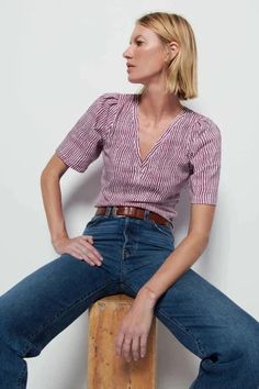 Nation LTD Joelene V-Neck Short-sleeve Top in Wavy Stripe - Whim BTQ Nation Ltd, Perfect White Tee, Elevated Basics, Denim T Shirt, Sweatshirt Short Sleeve, Favorite Daughter, Dress Hats, Everyday Outfit, Sweater Sale