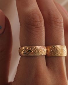 Gold Rings Real, Handmade Gold Rings, Sister Ring, Chunky Gold Jewelry, Gem Tattoo, Sister Rings, Vanilla Girl Aesthetic, Handmade Gold Ring, Throne Of Glass Books